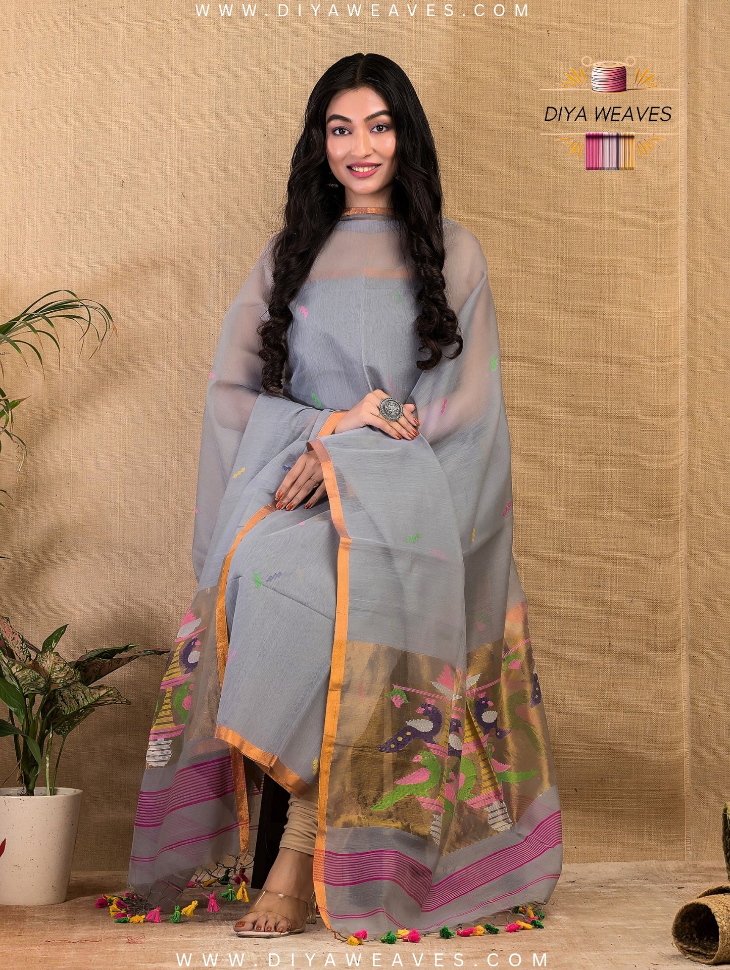 Paithani Jamdani Muslin Suit Set (UNSTITCHED ) - Stylish Gray
